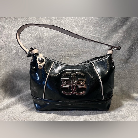 Genna De Rossi Handbags - Y2K Genna DeRossi Two Toned Vegan Patent Leather Shoulder Bag w/ Silver Hardware